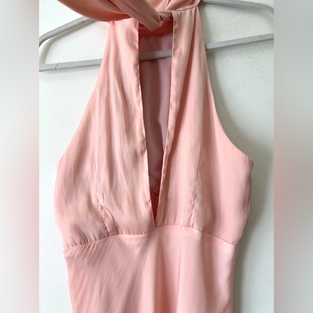 Elegant pink satin dress w/neck tie - Picture 3 of 6